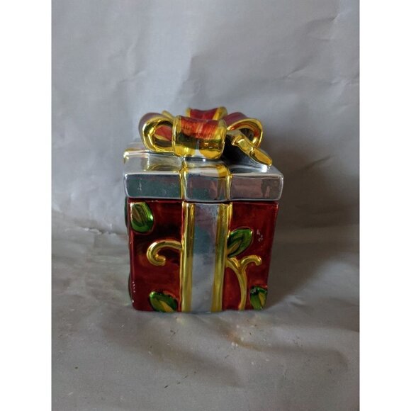 Christ gift box glass red green gold  Holiday  4.5"  h x 3" wide  trinket - Picture 4 of 6